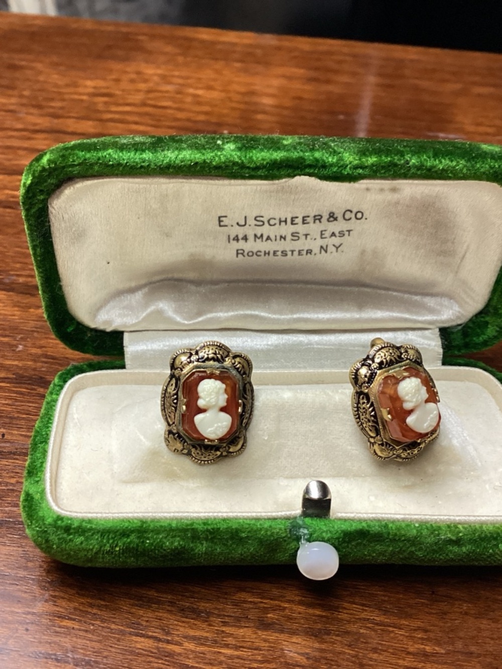 Cameo vintage mins collection OLD !!!MOMS COLLECU❤️❤️❤️❤️❣️